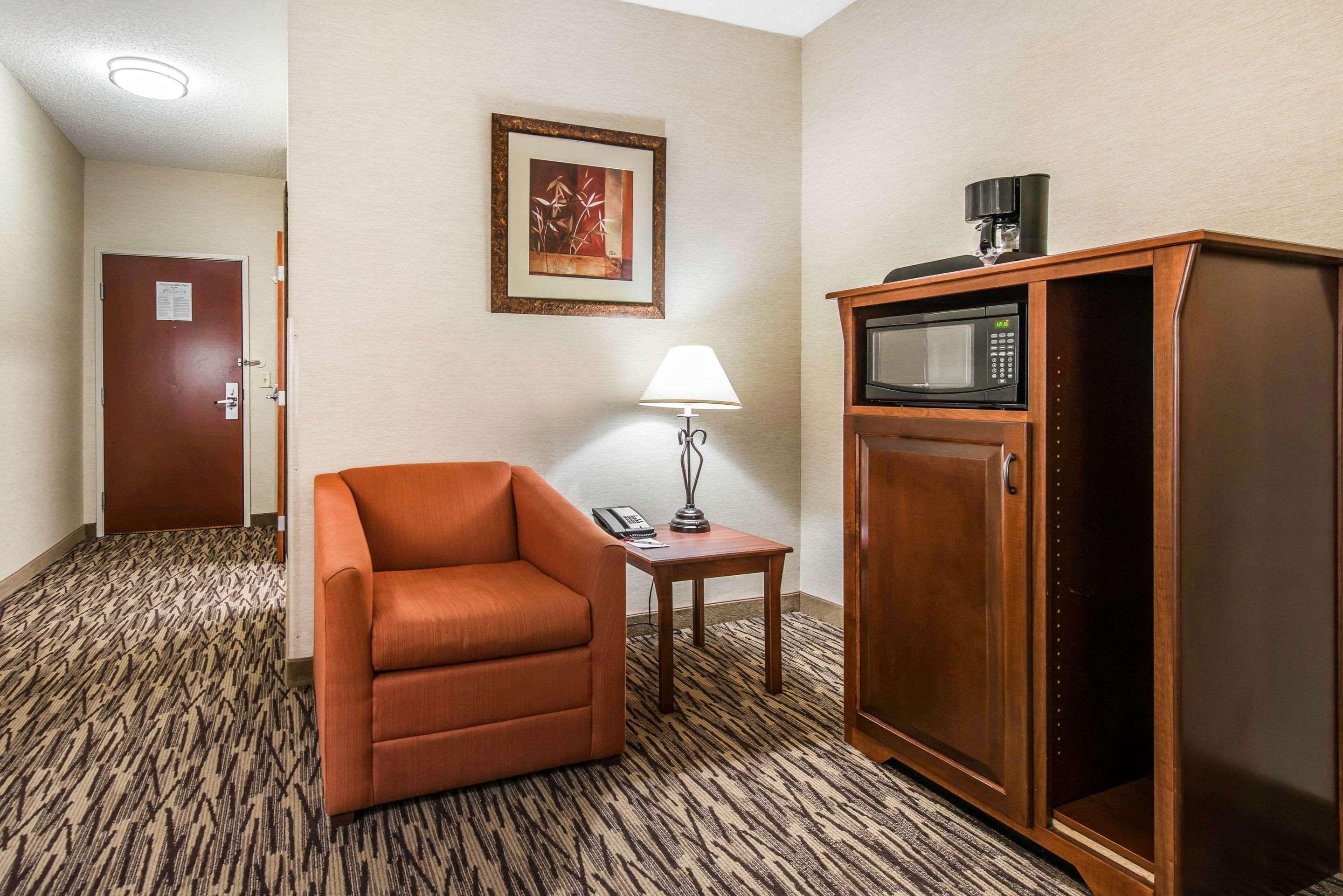 Comfort Suites Golden West On Evergreen Parkway מראה חיצוני תמונה